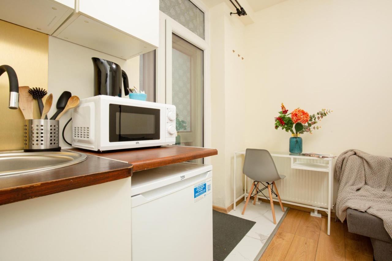 Micro Apartment Miaczynska By Noclegi Renters Warschau Buitenkant foto