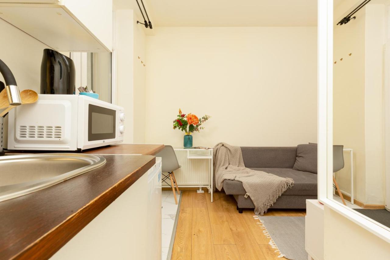 Micro Apartment Miaczynska By Noclegi Renters Warschau Buitenkant foto