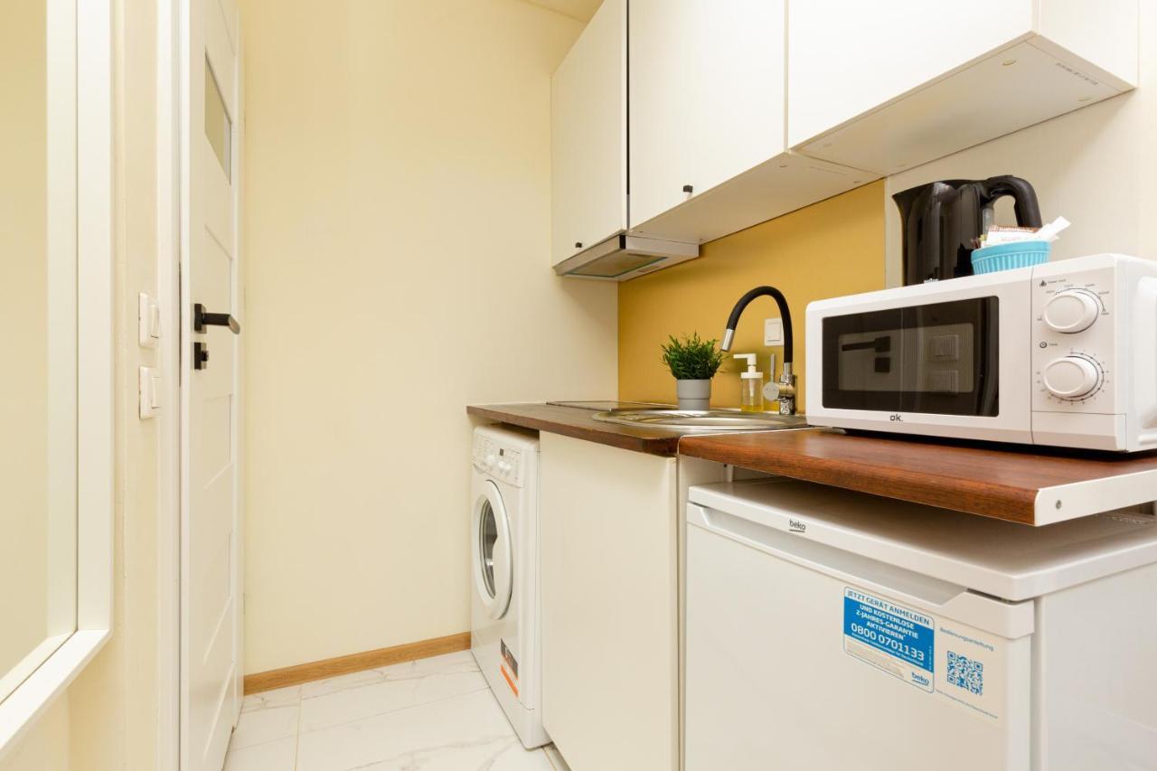 Micro Apartment Miaczynska By Noclegi Renters Warschau Buitenkant foto