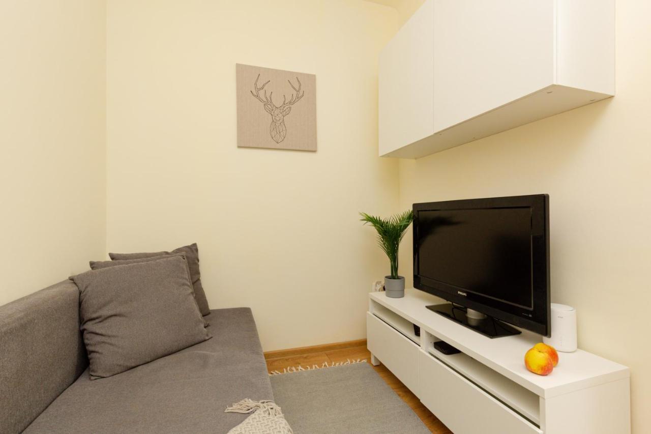 Micro Apartment Miaczynska By Noclegi Renters Warschau Buitenkant foto